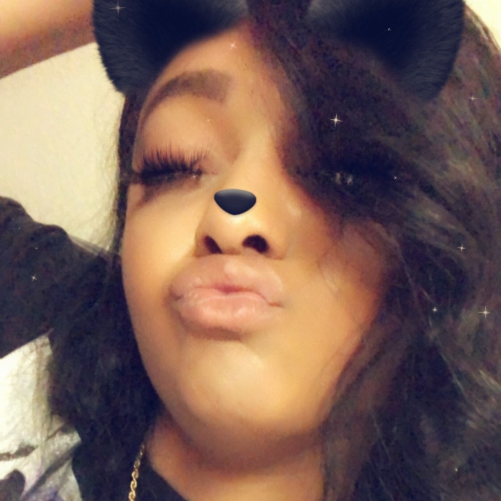 Meet your Posher, Arielle